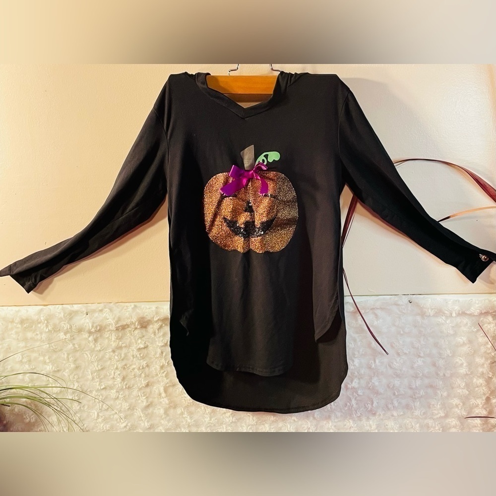 NWOT POOF GIRL FALL/HALLOWEEN PUMPKIN PULLOVER HOODIE GIRLS SIZE MEDIUM🎃